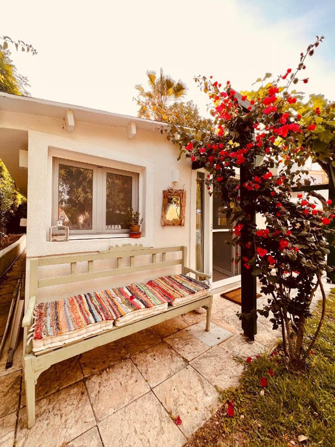 Under The Vine Garden House Apartment Platanion Exterior photo